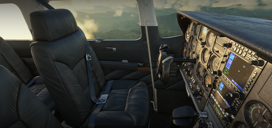 CT210N voando sobre montanhas